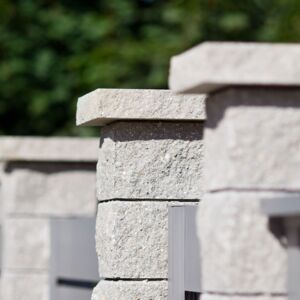 OGRODZENIA Z BETONU ŁUPANEGO „SKAŁA LIBUSKA”