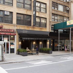 MUSTANG SALLY'S Irish bar + restaurant New York | 