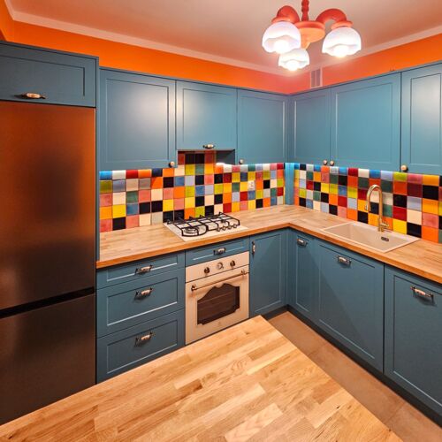 Energetic Kitchen in the Colors of Mexico