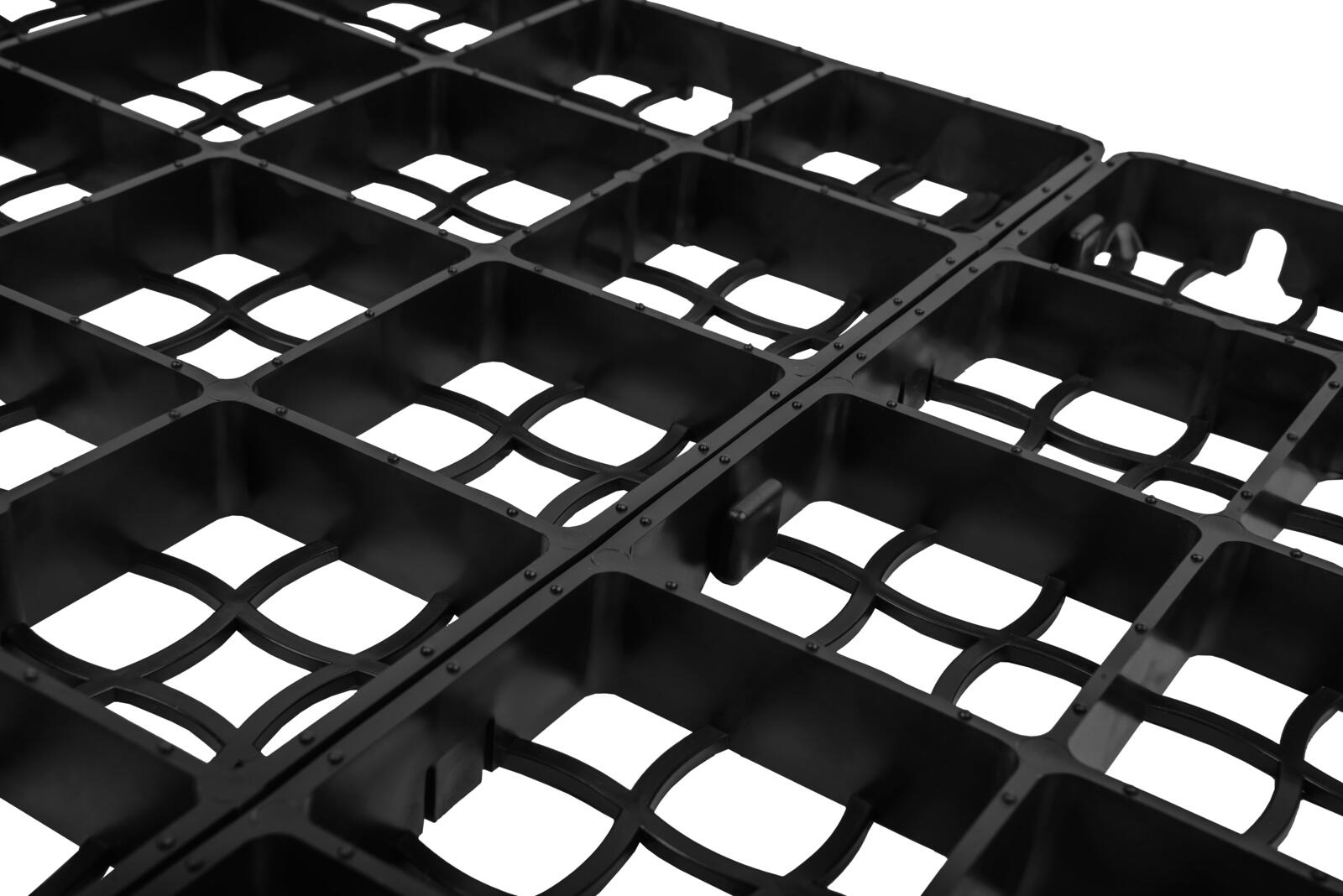 Lawn grille, INOVGREEN IG25, TPP Thermoplastics Polska Sp. z o.o.
