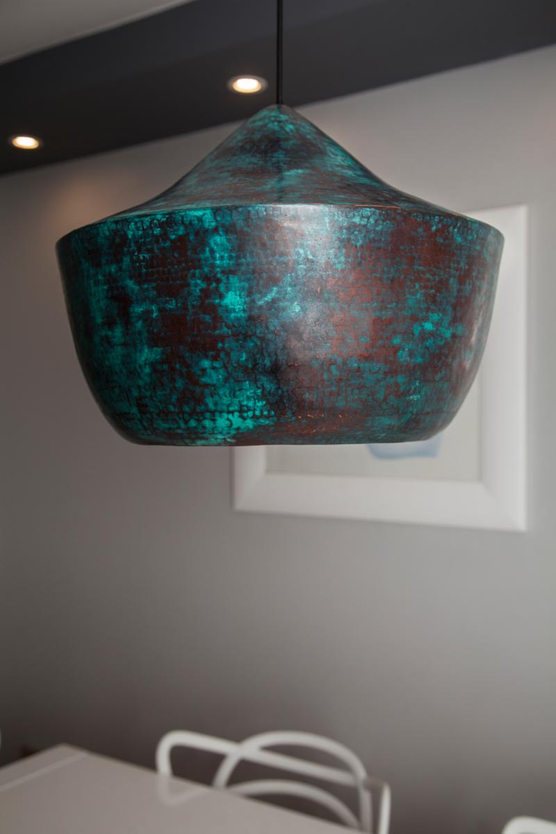 Lampy zwieszane, Ciruela - miedziana lampa patynowana - czysta miedź, Cerames