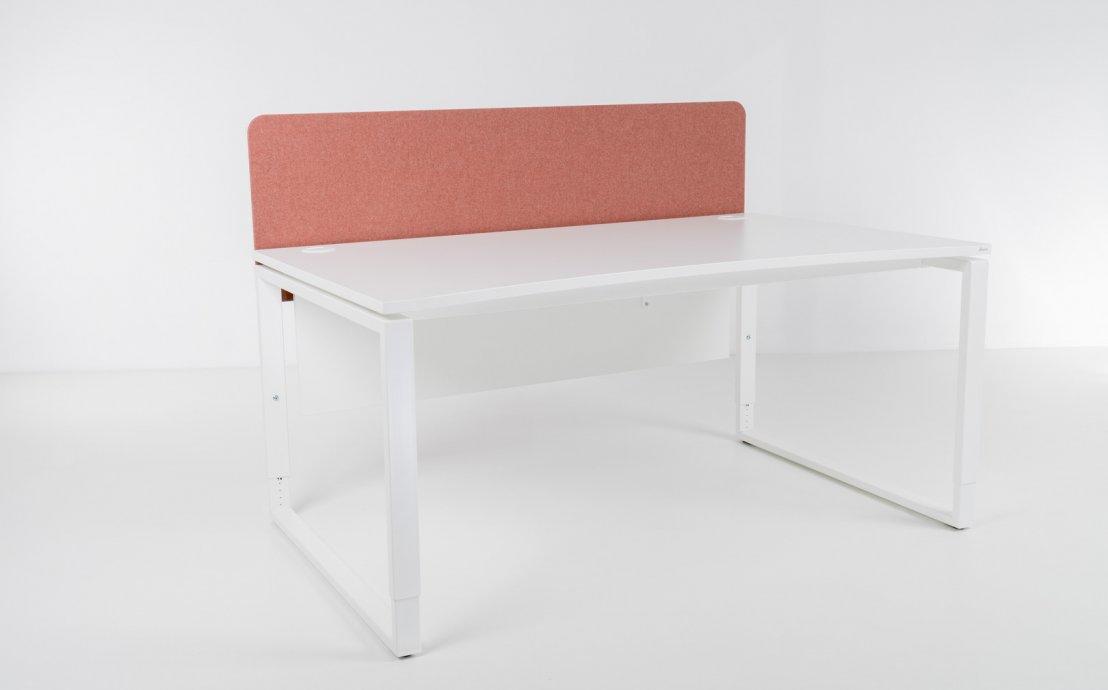 Desks, Q-eM employee furniture system, MARO Office Furniture