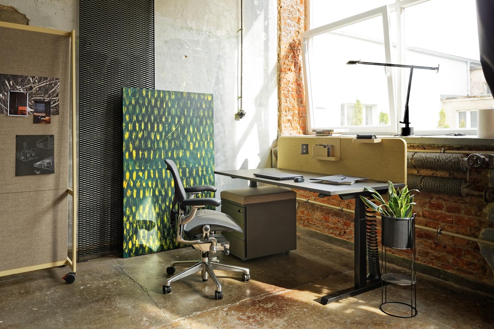 Desks, Lano-E 300 collection, MARO Office Furniture