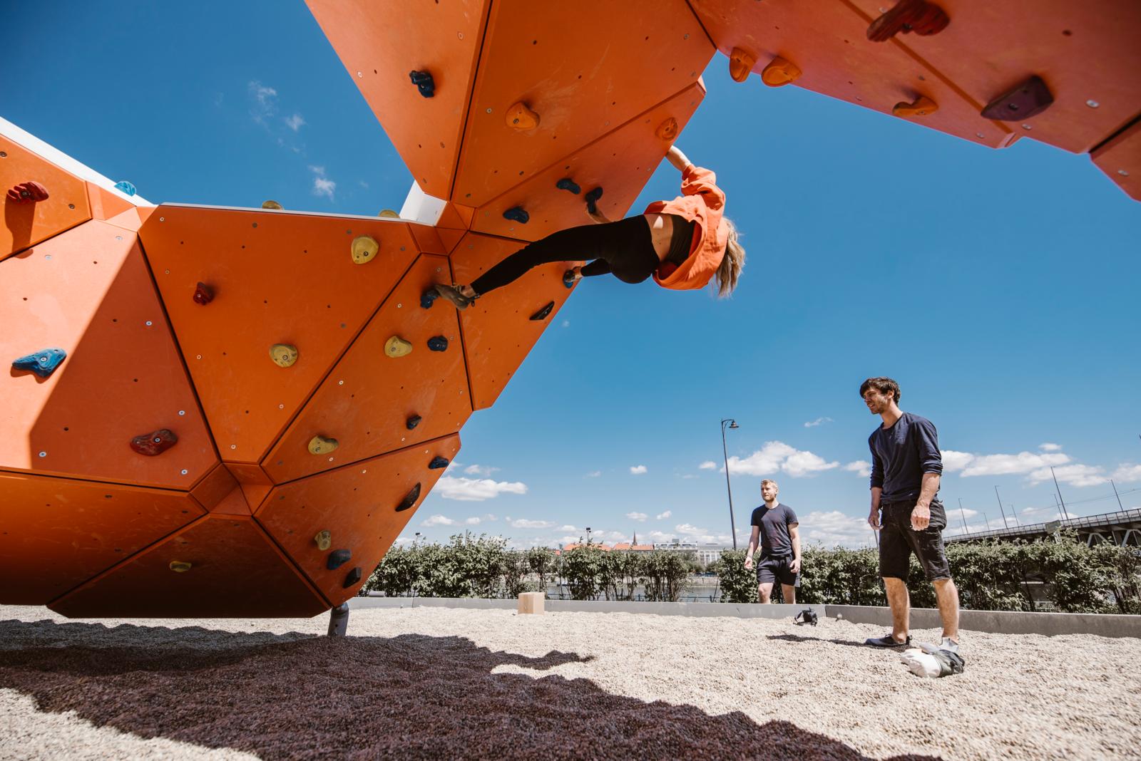 Climbing wall ZigZag Boulder Z003 Grupa Techramps A