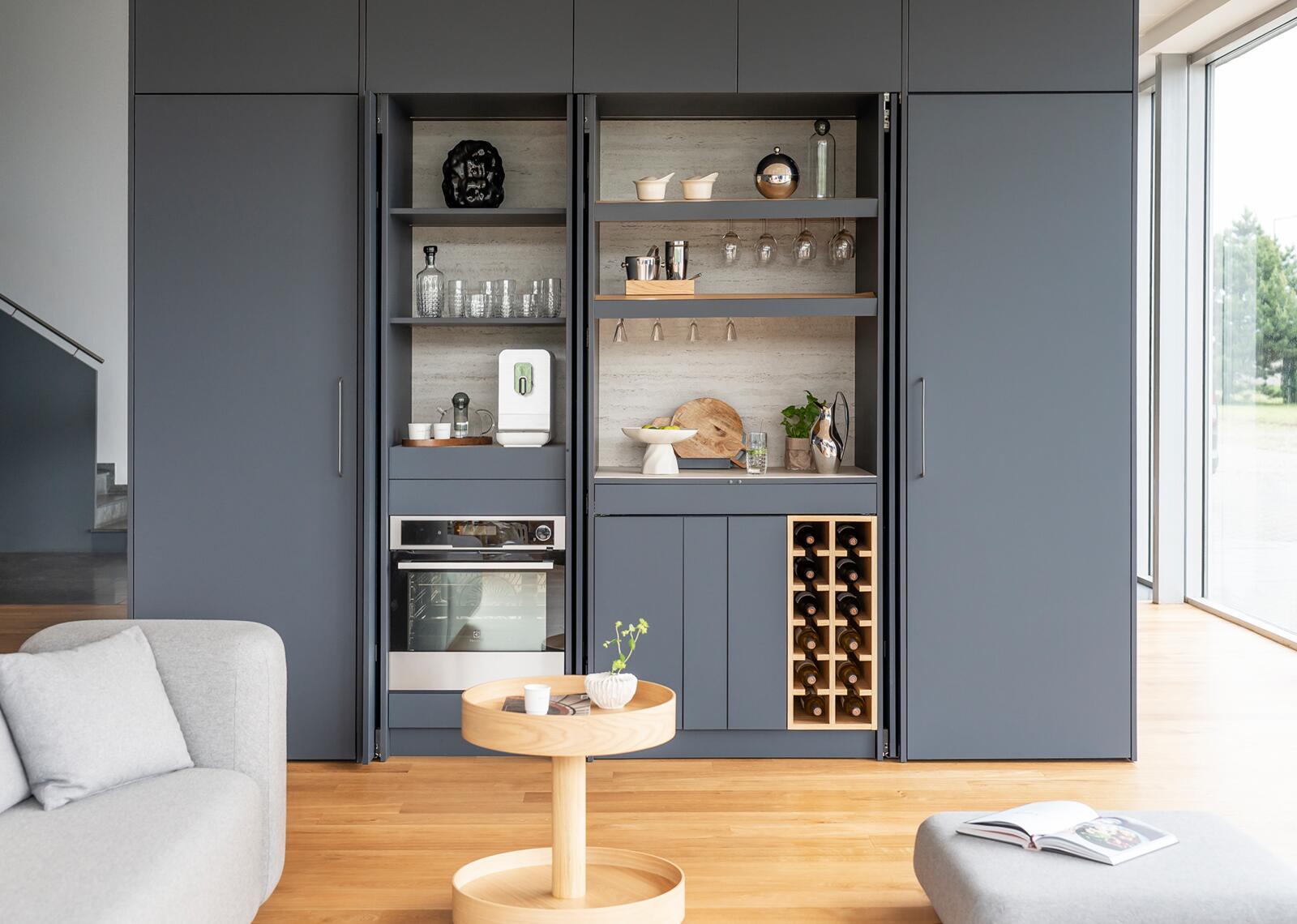 Under-counter storage in the cooking zone