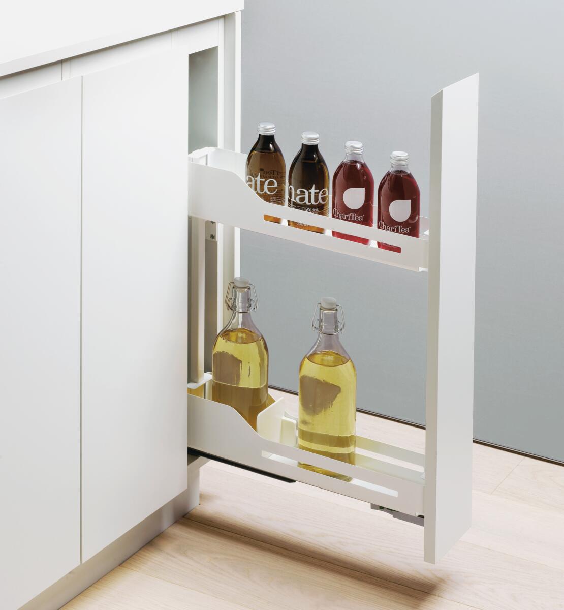 Under-counter storage in the cooking zone