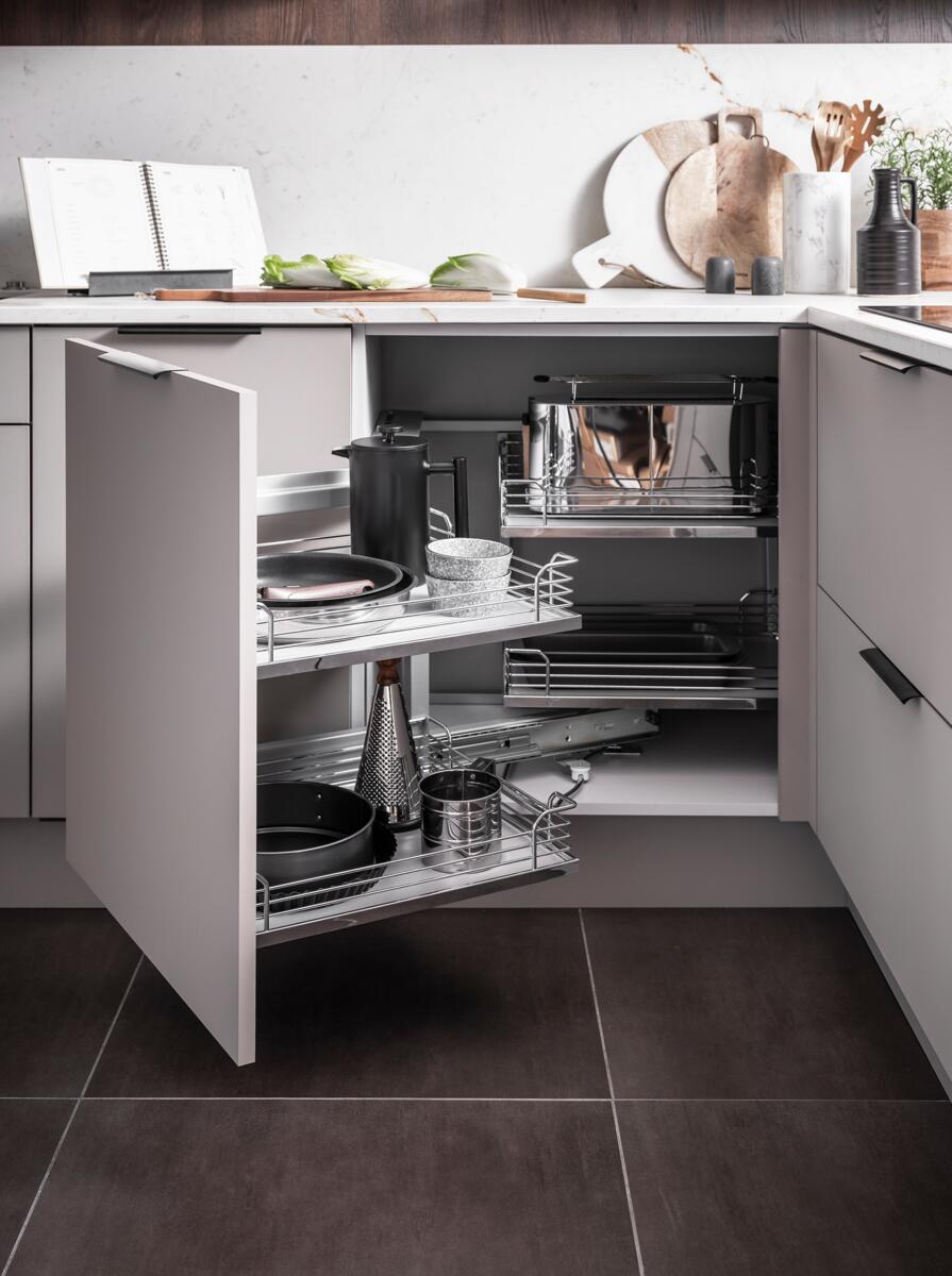 Corner storage
