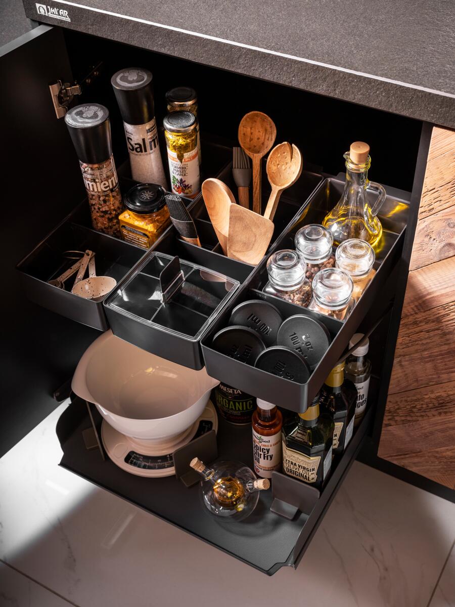 Under-counter storage in the cooking zone