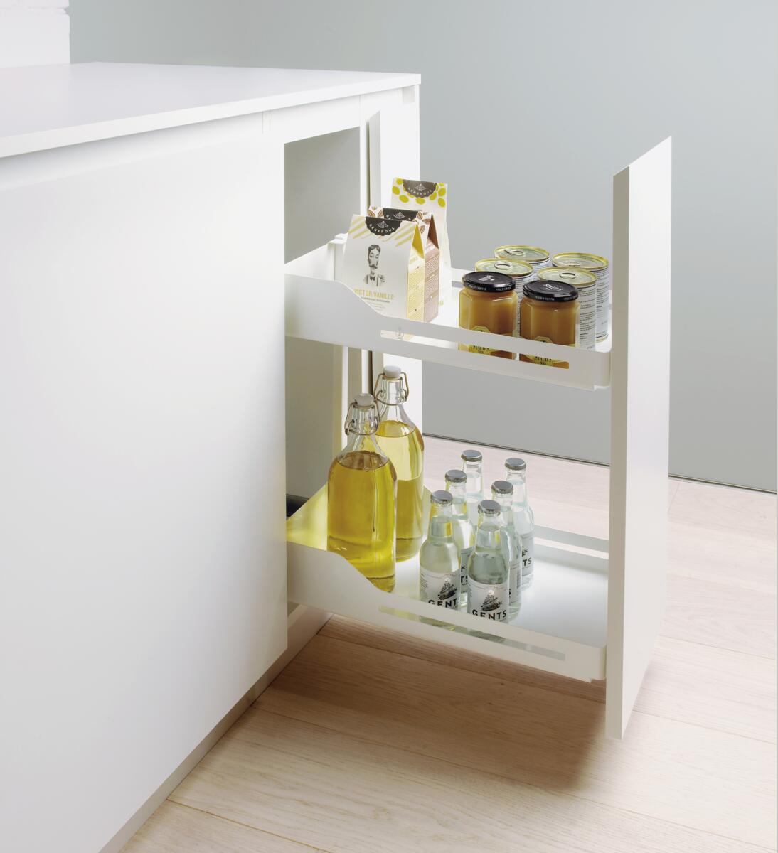 Under-counter storage in the cooking zone