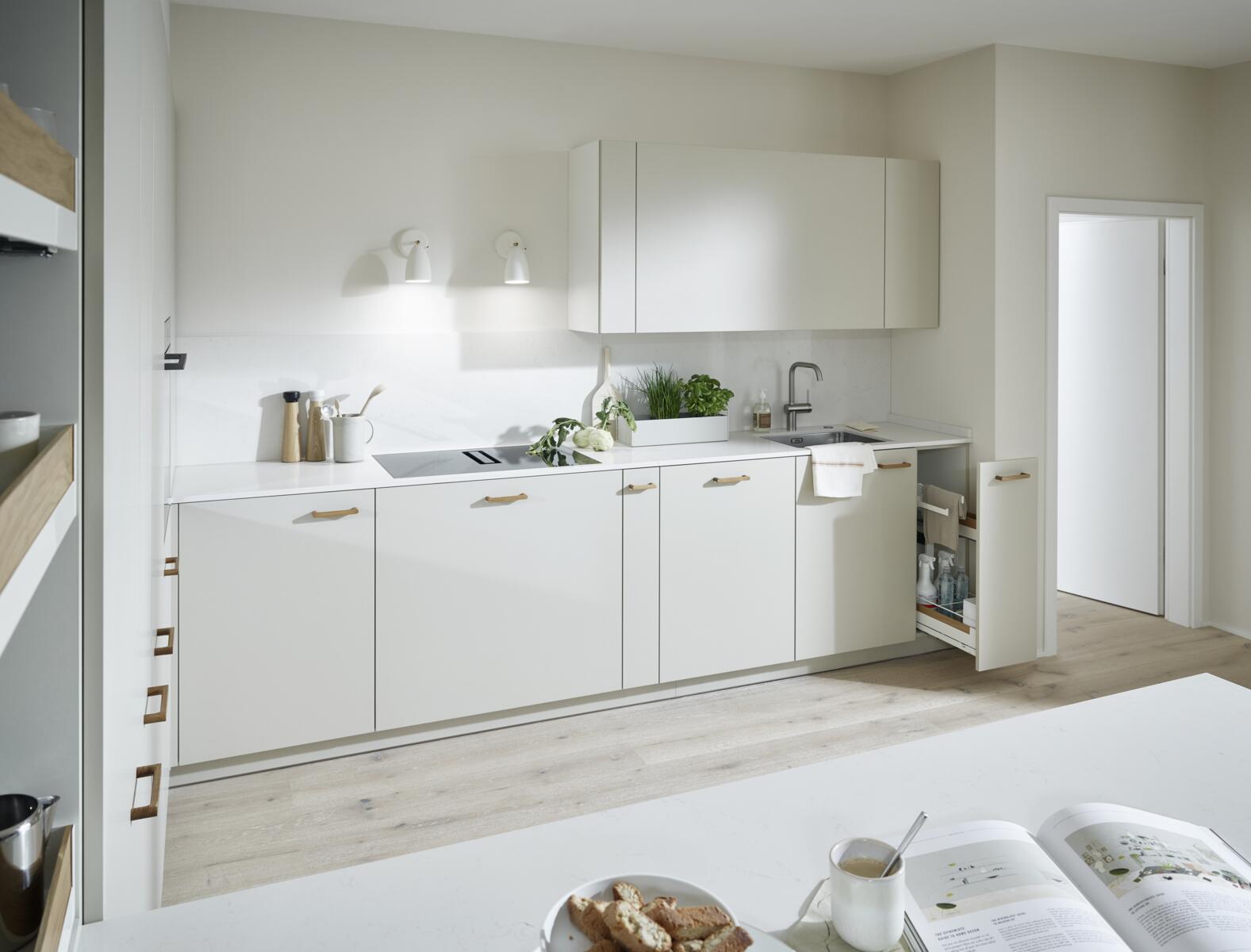 Under-counter storage in the cooking zone