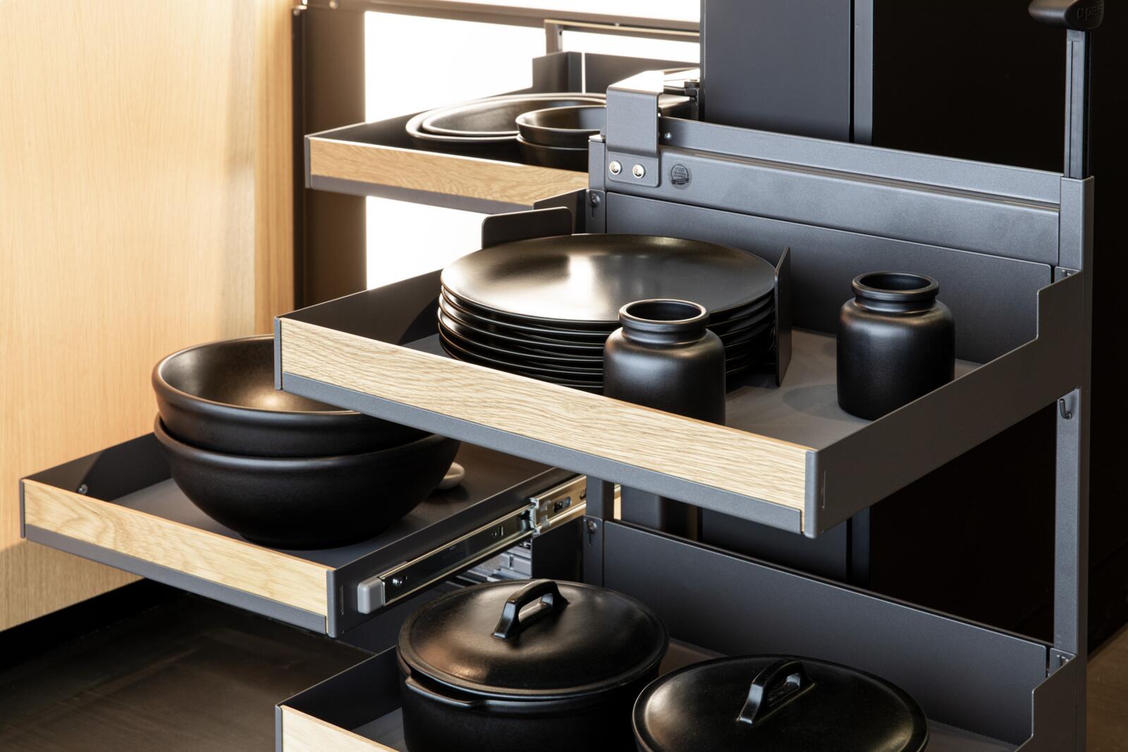 Corner storage