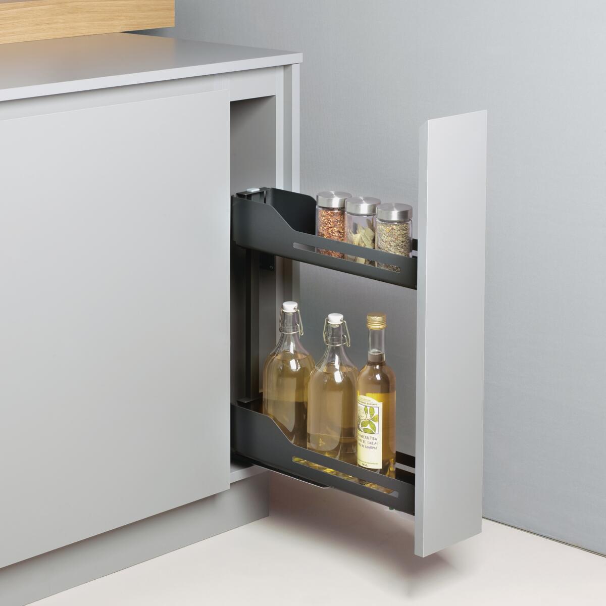 Under-counter storage in the cooking zone