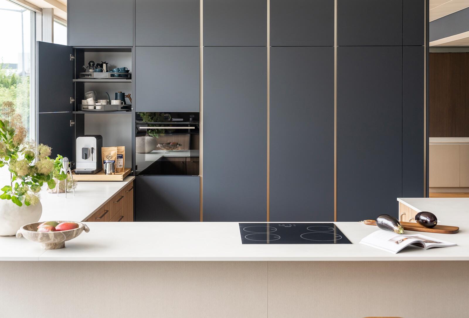 Tall cabinet system - deep cabinets